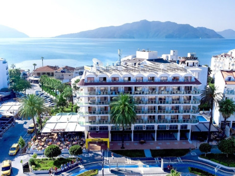 DoubleTree by Hilton Seychelles Allamanda Resort (LV)