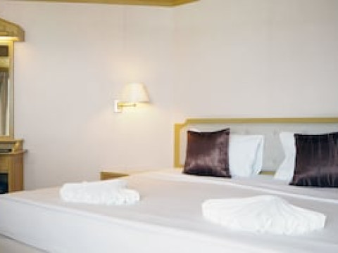 City Beach Resort