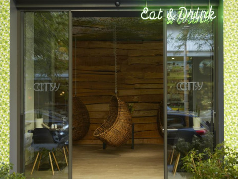CITY HOTEL