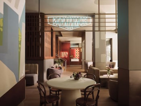 CITY HOTEL