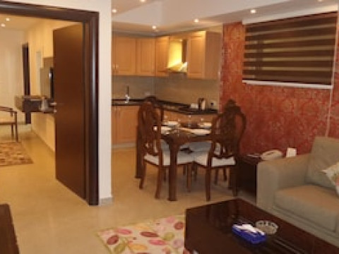 CITY ROSE HOTEL SUITES