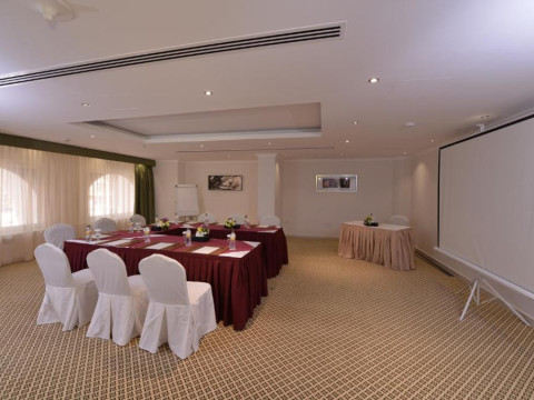 City Seasons Al Hamra Hotel
