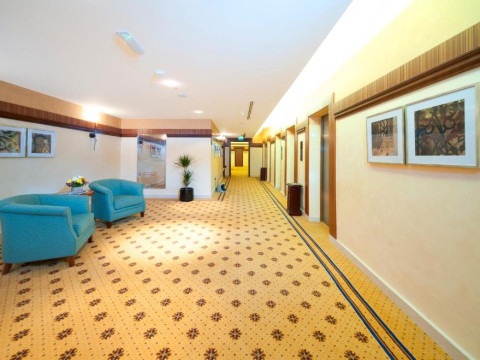 City Seasons Al Hamra Hotel