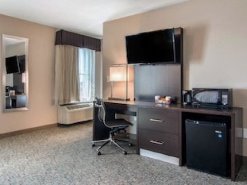 CLARION INN & SUITES ATLANTA DOWNTOWN