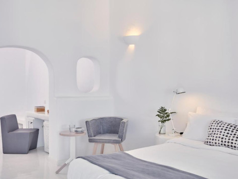 Cliff Side Suites