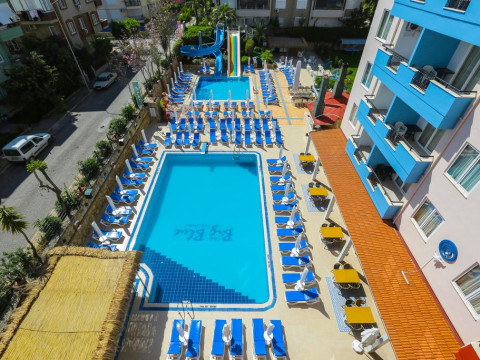 CLUB BIG BLUE SUITE HOTEL