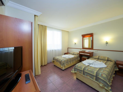 CLUB BIG BLUE SUITE HOTEL