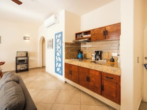CLUB EL MORO HOTEL AND SUITES