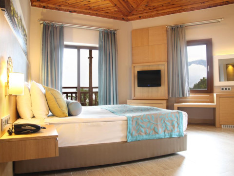 LETOONIA CLUB HOTEL