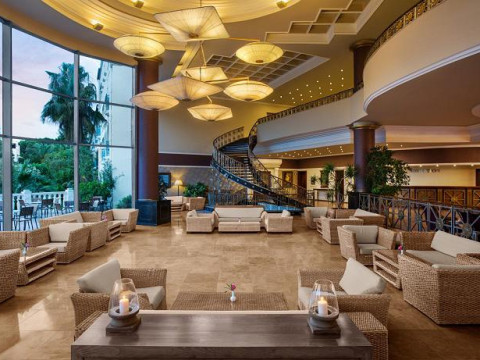 Alea Hotel & Suites
