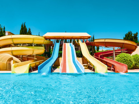 CLUB NOVOSTAR DAR KHAYAM