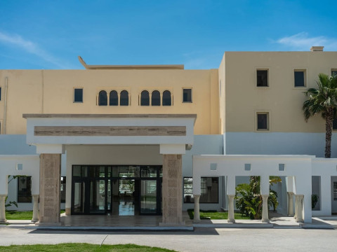 CLUB NOVOSTAR DAR KHAYAM