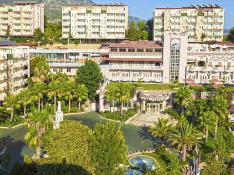 CLUB PARADISO HOTEL & RESORT