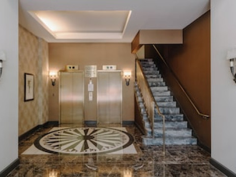 CLUB QUARTERS IN PHILADELPHIA