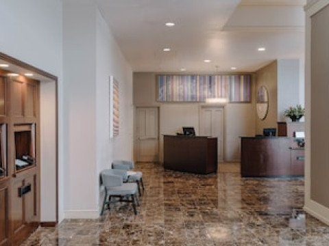 CLUB QUARTERS IN PHILADELPHIA
