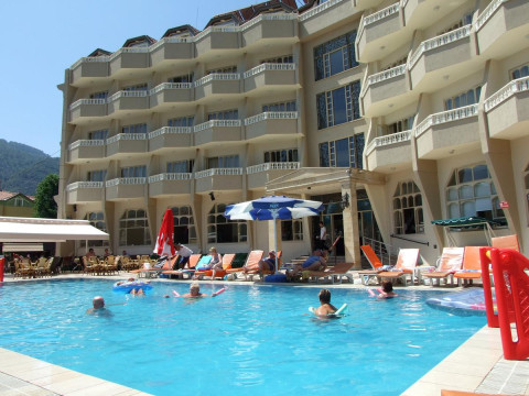 CLUB SELEN ICMELER 