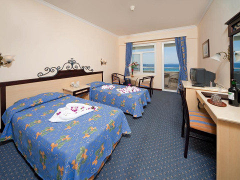 CLUB YALI HOTEL & RESORT