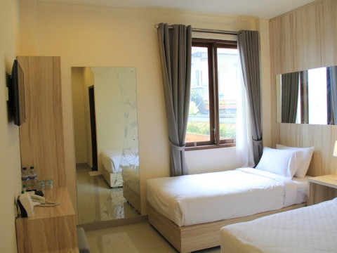 CLV Hotel & Villas