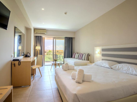 CNic Gemini Hotel (Corfu)