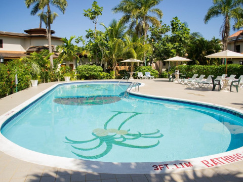 CocoLaPalm A Seaside Resort