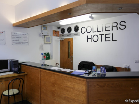 Colliers Hotel