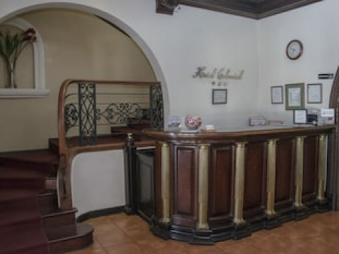 COLONIAL