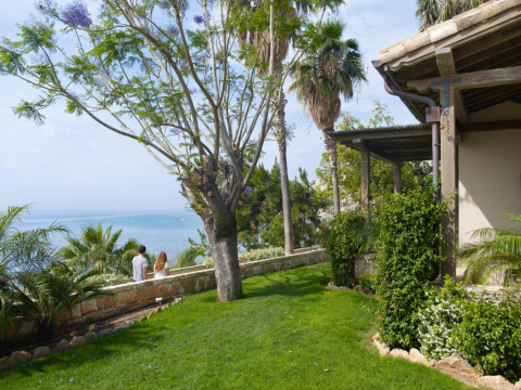 Columbia Beach Resort