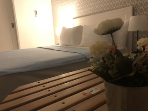 COLUMBIA HOTEL