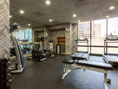COMFORT INN & SUITES BALTIMORE INNER HARBOR