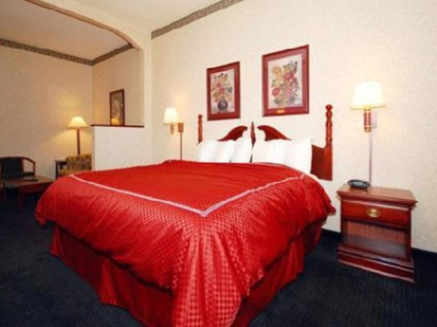 COMFORT SUITES KANSAS CITY