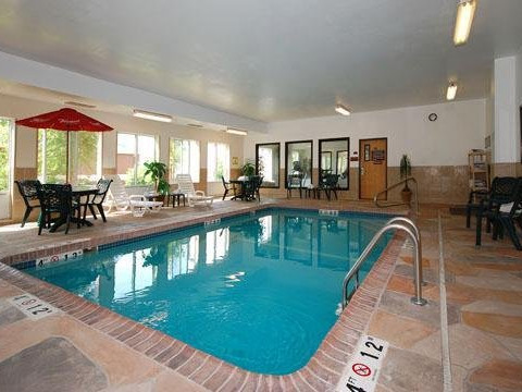 COMFORT SUITES KANSAS CITY