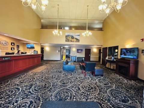 COMFORT SUITES PORTLAND SOUTHWEST