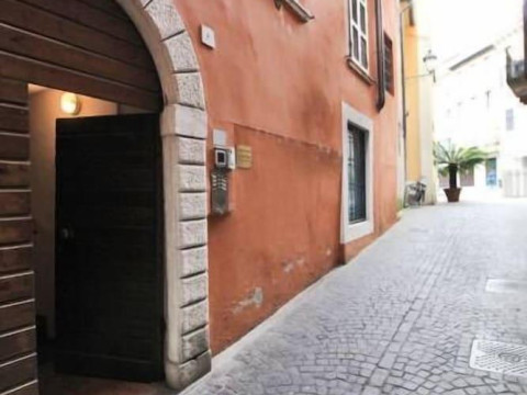 Comfortable Apartment Cavour Square