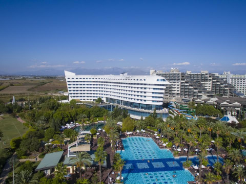 CONCORDE DE LUXE RESORT
