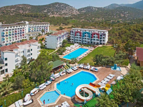 Concordia Celes Hotel