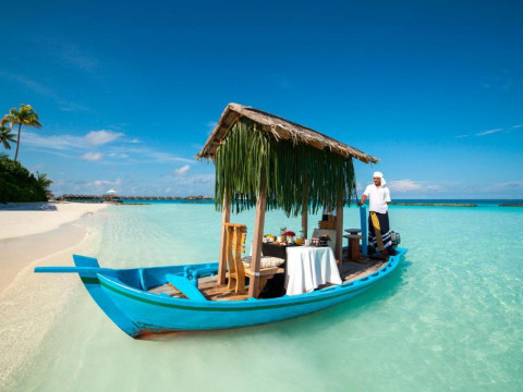 Constance Halaveli Resort