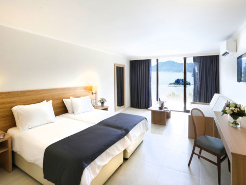 CORFU HOLIDAY PALACE