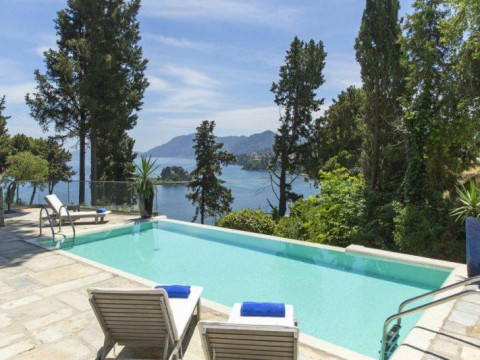 CORFU HOLIDAY PALACE - KANONI BEACH