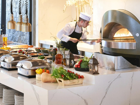 CORFU IMPERIAL, A GRECOTEL RESORT TO LIVE