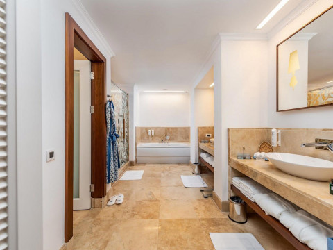 CORNELIA AZURE VILLAS