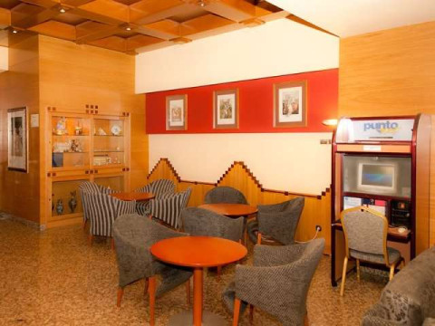 CORONA DE CASTILLA HOTEL