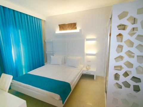 COSTA LUVI HOTEL