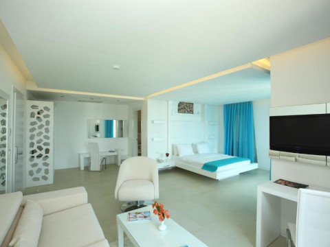 COSTA LUVI HOTEL
