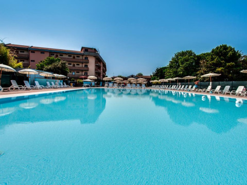 Costa Paradiso