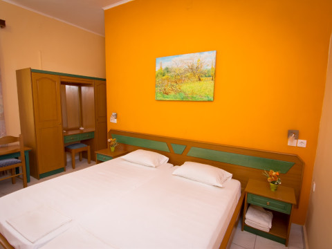 Costas Beach Hotel