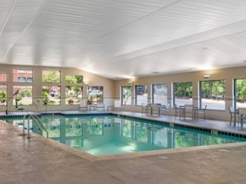 COUNTRY INN & SUITES BY RADISSON, ATLANTA GALLERIA/BALLPARK, GA