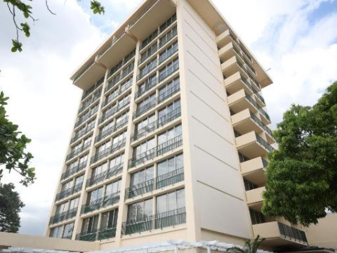 Courtleigh Hotel & Suites