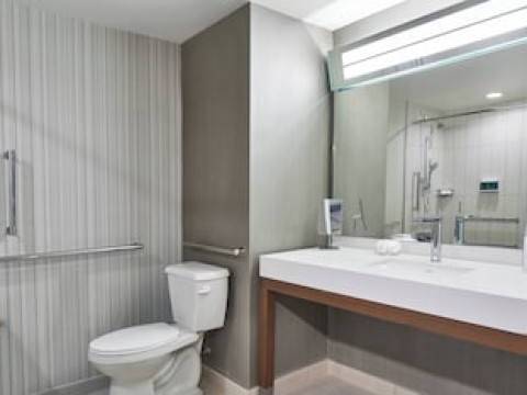COURTYARD BY MARRIOTT BALTIMORE DOWNTOWN/MCHENRY ROW