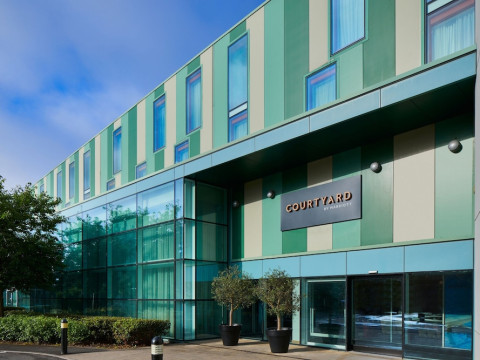 Courtyard By Marriott Gatwick Airport