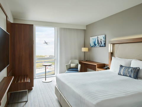 Courtyard by Marriott London City Airport